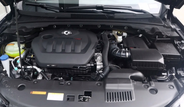 東風風神奕炫gs2021新款車 車輛燃油經(jīng)濟性好(百公里耗油量5.8~6.7升)