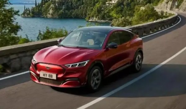 福特電馬真實續航試駕 實際續航可達590km(根據路況而定)