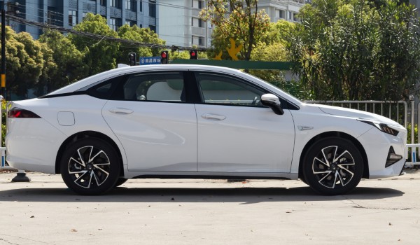 廣汽本田繹樂真實續航 實際續航可達490km(NEDC續航510km)