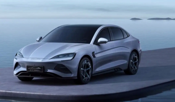 比亞迪海豹試駕體驗 加速性能好（續航里程是很大的優勢）