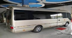 豐田考斯特10座商務車價格，需求不同價格也不同可量身定制