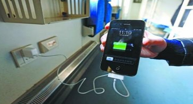 火車上有可以充電的地方嗎 ,火車上充電也是很方便的