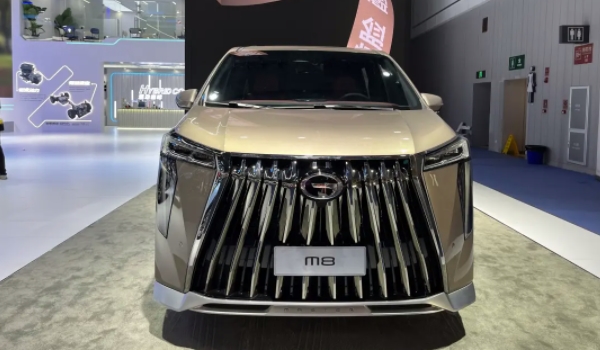 傳祺m8插電混動(dòng)參數(shù) 發(fā)動(dòng)機(jī)最大扭矩320牛米，最大功率140千瓦