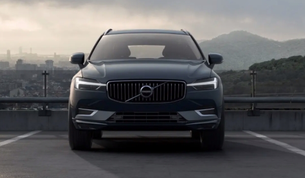 沃爾沃xc60報(bào)價(jià) 2023款沃爾沃xc60新車(chē)售價(jià)37.79萬(wàn)(全款落地42.39萬(wàn)元)