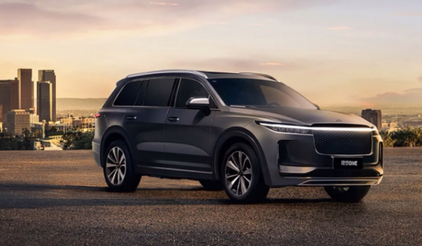 理想one汽車(chē)報(bào)價(jià)及圖片 2021款理想one新車(chē)售價(jià)34.98萬(wàn)（全款落地36.17萬(wàn)）