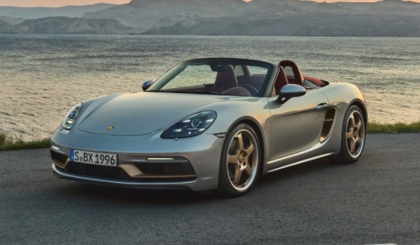 保時捷30萬一50萬車型圖片 目前沒有30萬到50萬的車型區間