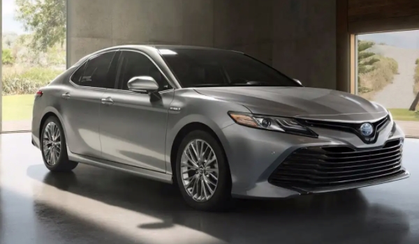 亞洲龍和凱美瑞哪個好 各有優勢(根據實際使用情況選擇)