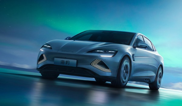 純電動汽車排名及價格一覽 榮威ei5售價14萬(續航可達501km)