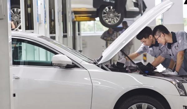 4s店保養和外面保養有什么區別 價格，配件，技術都有所不同