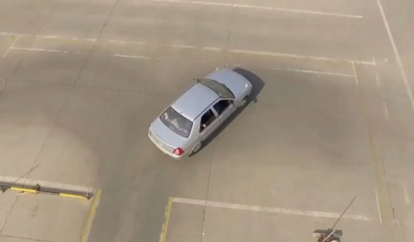 倒車入庫要打燈嗎 不需要打開燈光(直接完成相關項目)