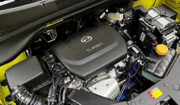 五菱星馳的發動機怎么樣 輸出馬力可達147匹(搭載1.5T和1.5L發動機)