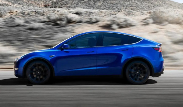 特斯拉model y落地價(jià) model y落地29萬(分期首付8萬)