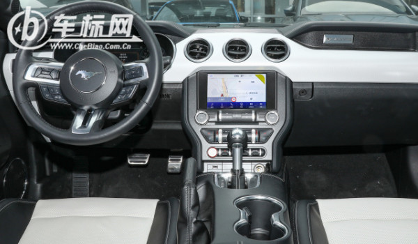 野馬跑車報(bào)價(jià)2022 2022款野馬售價(jià)38萬(wàn)一輛(落地43萬(wàn))