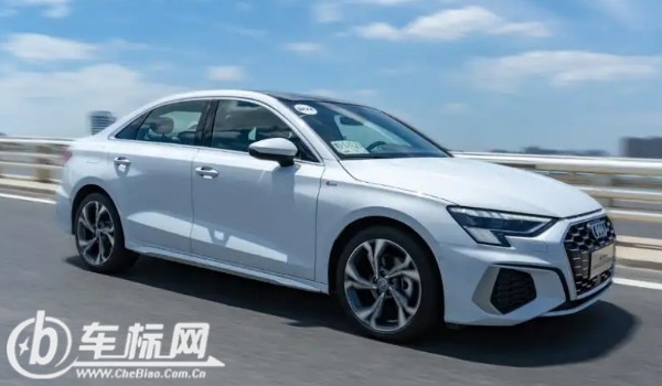 奧迪a3l新車(chē)報(bào)價(jià)2021款落地多少錢(qián) 2021款已經(jīng)停售(2022款落地20萬(wàn))