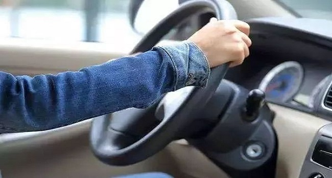 方向盤偏一點點有必要調整嗎，為保障安全駕駛要及時調整