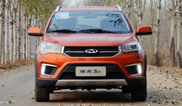 奇瑞瑞虎3x自動(dòng)擋落地多少錢(qián) 瑞虎3x落地7萬(wàn)(二手價(jià)格2萬(wàn))