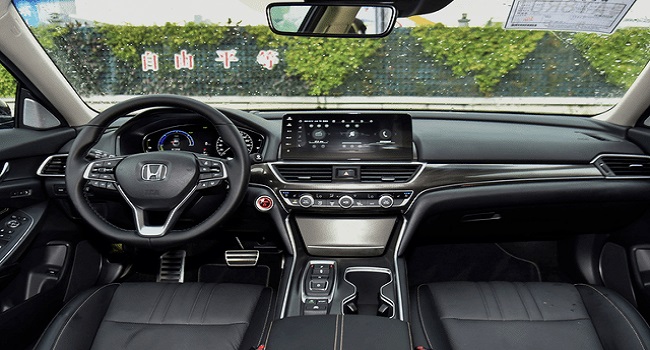 本田雅閣裸車價多少，20萬不到的價格擁有B級轎車