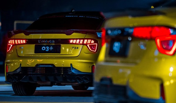 領克03怎么樣值不值得買 油耗實測8.2L(輸出馬力可達265匹)