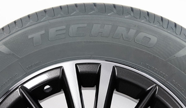 普利司通輪胎質量怎么樣 耐磨又省油(性能十分勻衡)