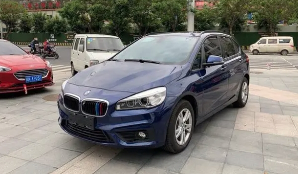 寶馬218i旅行車(chē)二手車(chē)價(jià)格 寶馬218i旅行車(chē)二手車(chē)售價(jià)10.88萬(wàn)元到18.00萬(wàn)元