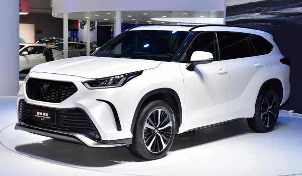 皇冠陸放和漢蘭達(dá)怎么選 皇冠陸放馬力可達(dá)248匹(車(chē)身長(zhǎng)達(dá)5米)