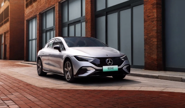 奔馳EQEsuv上市時間 奔馳EQEsuv于2022年10月17日國內發布