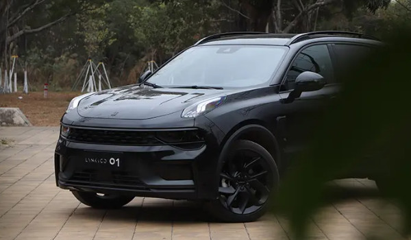 領克01油耗多少真實油耗 百公里油耗8L(一公里消耗6毛錢)