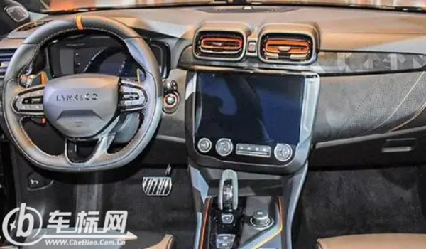 領克02分期首付多少月供多少 分期首付4萬(36期月供2797元)