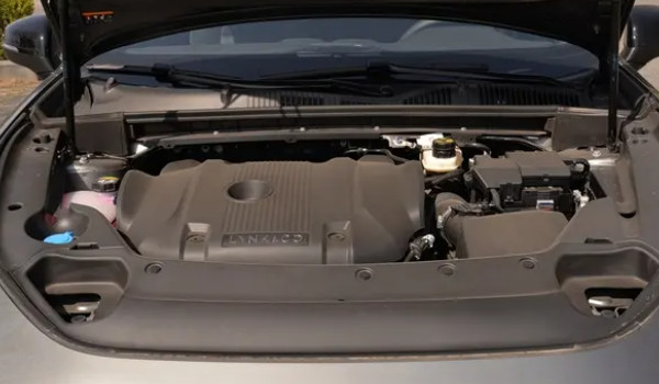 領克02發動機怎么樣 輸出馬力可達190匹(搭載1.5T和2.0T發動機)