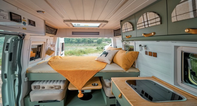 房車價(jià)格10萬一20萬，有了房車旅游不是夢