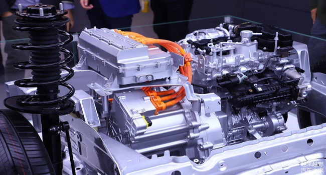 增程式混動技術是什么，增加一個內燃機給電池充電增加續航