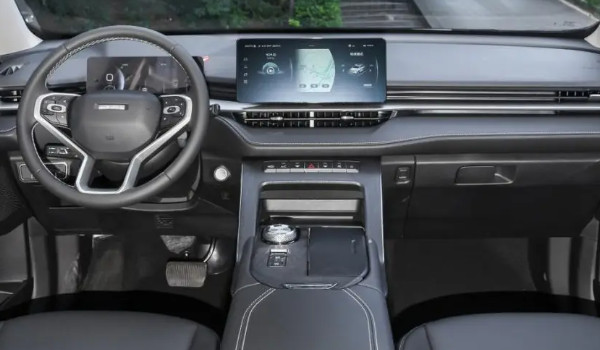 昂科拉和哈弗h6哪個值得買 哈弗h6馬力可達211匹(車身長達4683mm)