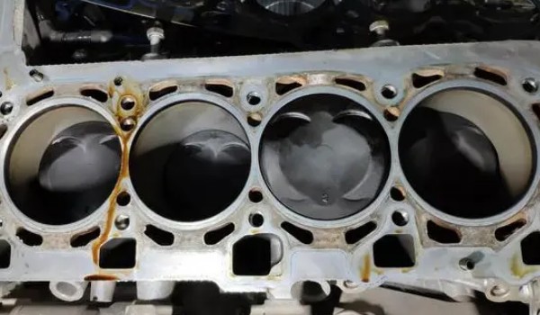 現代伊蘭特動力怎么樣 輸出馬力可達140匹(搭載兩款發動機)