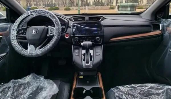 本田crv分期付款首付多少 分期首付5萬(wàn)(36期月供4072元)