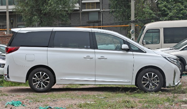 傳祺m8油電混動價格多少 傳祺m8混動售價29萬(分期首付8萬)