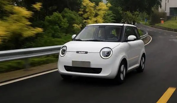 10萬以下純電動(dòng)汽車排名 宏光miniev排第一(新車售價(jià)3萬一輛)