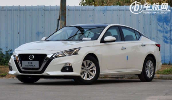 日產天籟2022新款圖片及報價 2022款天籟售價17萬一輛