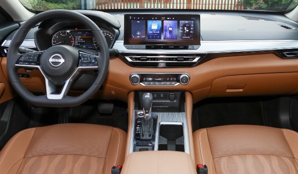 日產天籟2022新款圖片及報價 2022款天籟售價17萬一輛