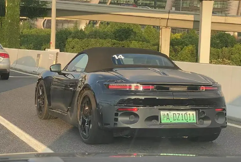 定價多少你會買！純電保時捷718亮相國內：已上正式牌照