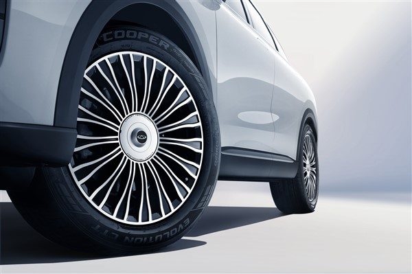 別說奇瑞不懂設計！全新瑞虎8L內飾發布：豪車既視感