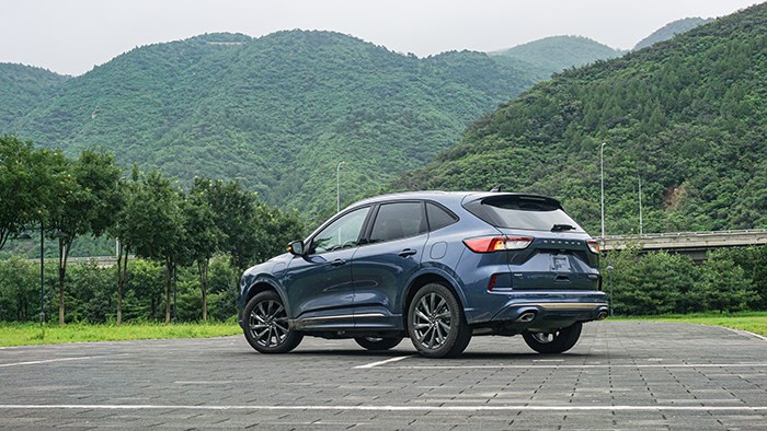 城市通勤好選擇 試駕福特銳際PHEV混動