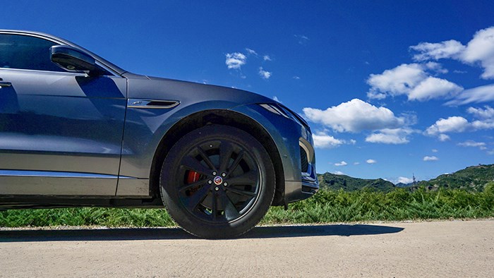 個性鮮明 捷豹F-PACE 2.0T 賽旗版評測