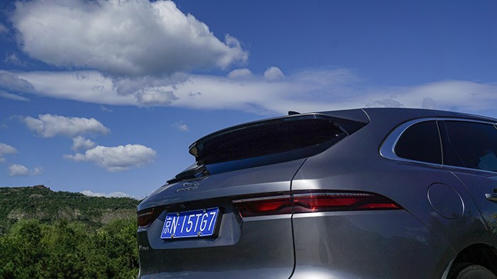 個性鮮明 捷豹F-PACE 2.0T 賽旗版評測