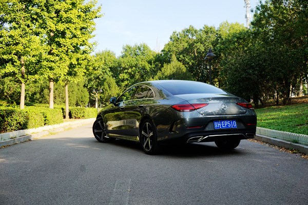 依舊很優雅 試駕全新奔馳CLS 350 4MATIC