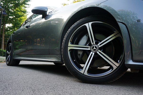 依舊很優雅 試駕全新奔馳CLS 350 4MATIC