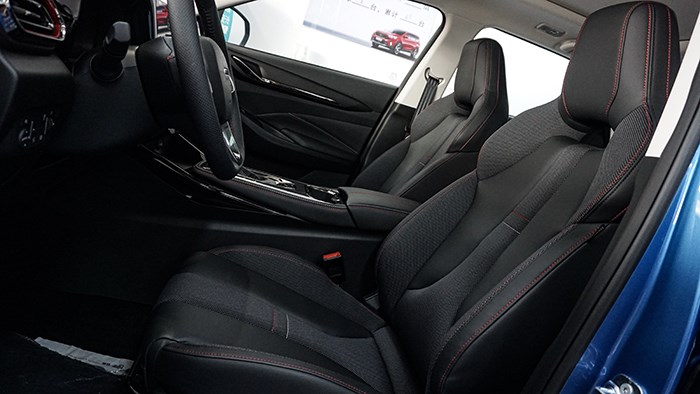 樹立10萬級SUV價值新標桿 試駕長安歐尚X5