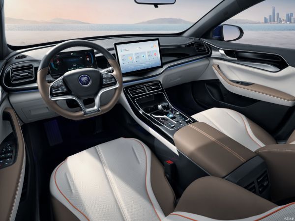 10萬價位四款混動家轎對比 比亞迪秦PLUS已經不吃香了？