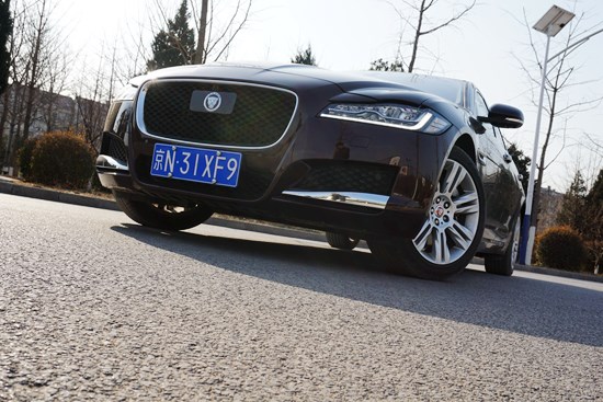 英倫經典在中國延續 試駕國產捷豹XFL