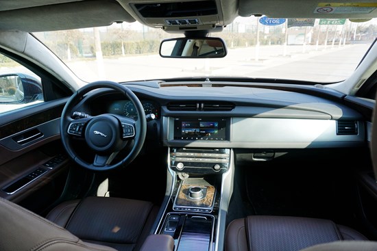 英倫經典在中國延續 試駕國產捷豹XFL