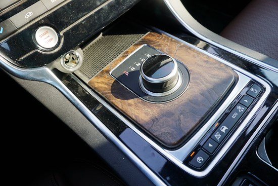 英倫經典在中國延續 試駕國產捷豹XFL